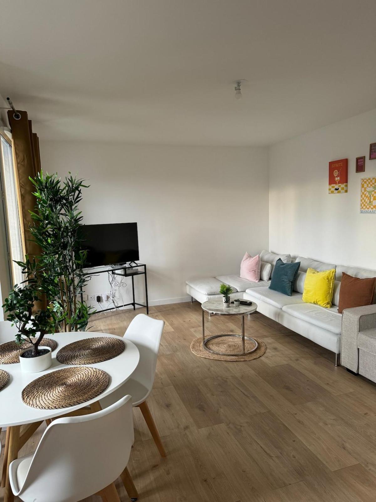 Familial Pres De Apartment Bussy-Saint-Georges
