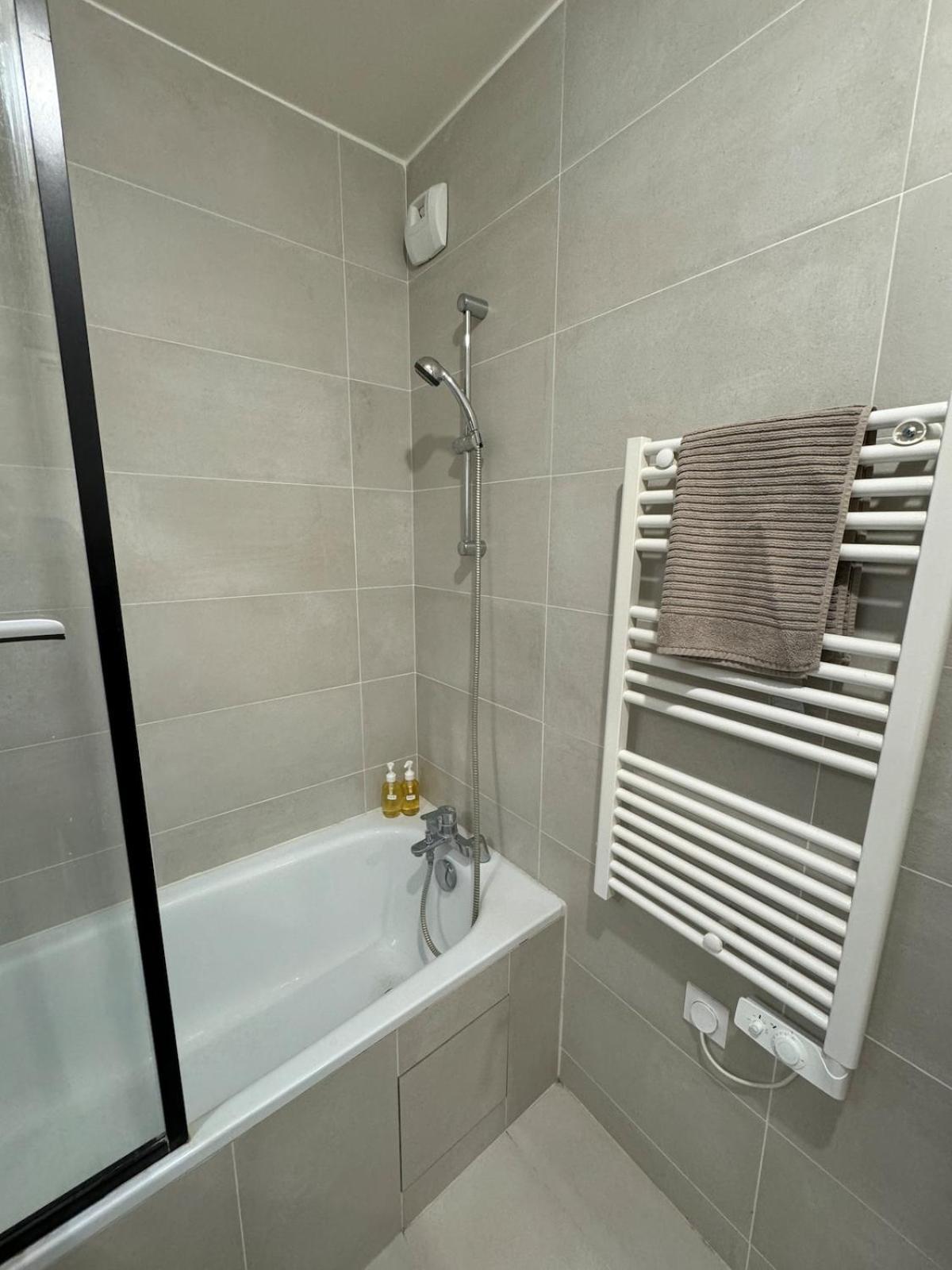 Familial Pres De Apartment Bussy-Saint-Georges